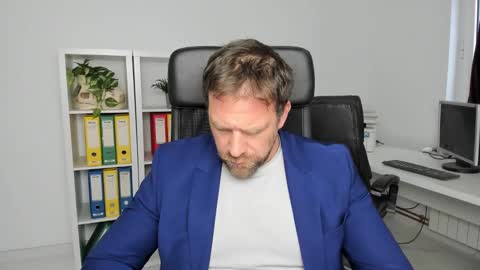 johnnydough82 online show from 14, 12, 2024