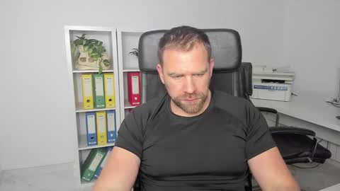 johnnydough82 online show from 11, 1, 2025