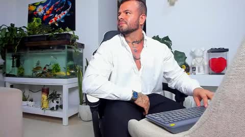 JOHNNY online show from 7, 11, 2025