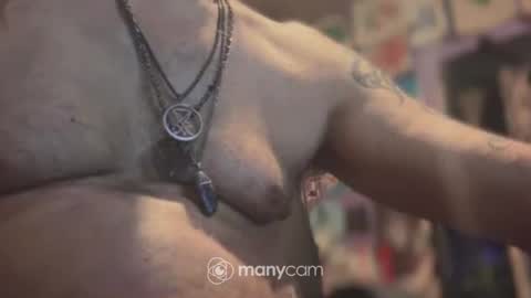 Snapshot of johnnyshung1 chatting on 6, 1, 2025 johnnyshung1 online show from 6, 1, 2025