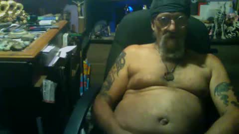 Snapshot of johnnyshung1 chatting on 11, 9, 2025 johnnyshung1 online show from 11, 9, 2025