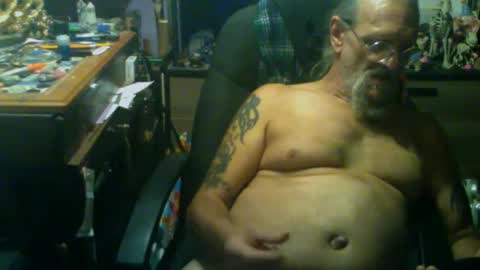 Snapshot of johnnyshung1 chatting on 17, 9, 2025 johnnyshung1 online show from 17, 9, 2025