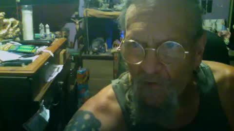 Snapshot of johnnyshung1 chatting on 22, 9, 2025 johnnyshung1 online show from 22, 9, 2025