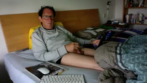 Snapshot of johnpepper chatting on 16, 6, 2026 DirtyHarry online show from 16, 6, 2026