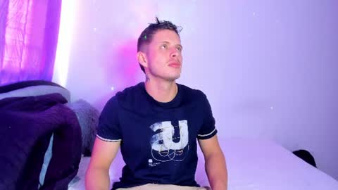 Snapshot of johnycooper08 chatting on 8, 7, 2026 johnycooper08 online show from 8, 7, 2026
