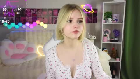 Paula online show from 12, 3, 2025