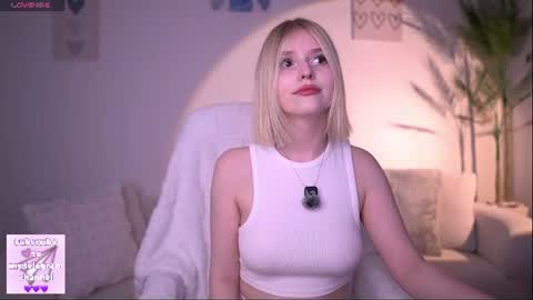 Snapshot of joice_queen chatting on 8, 7, 2026 Paula online show from 8, 7, 2026