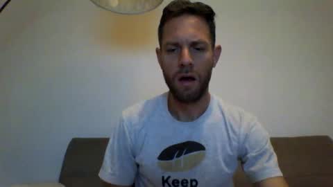 Snapshot of jojo19844 chatting on 16, 10, 2025 jojo19844 online show from 16, 10, 2025