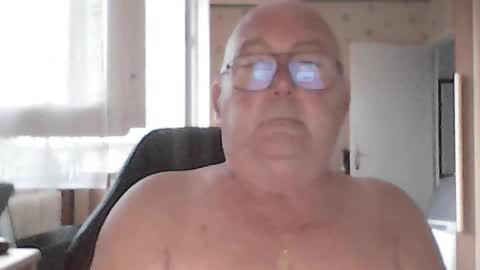 Snapshot of jojo60000529566 chatting on 23, 6, 2026 jojo60000529566 online show from 23, 6, 2026