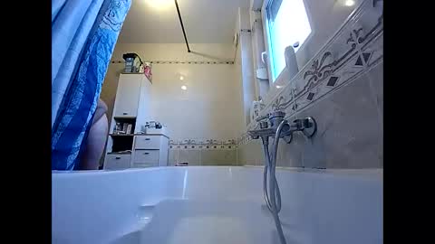 Snapshot of jojo670000 chatting on 7, 1, 2025 jojo670000 online show from 7, 1, 2025