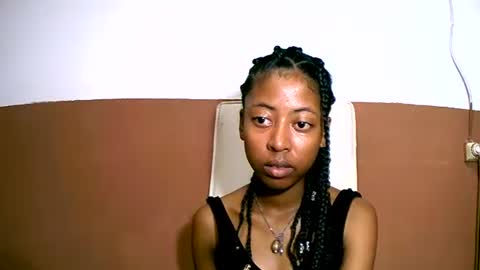 Snapshot of joliekah27 chatting on 12, 2, 2025 joliekah27 online show from 12, 2, 2025