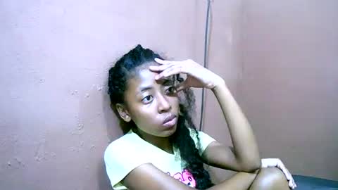 Snapshot of joliekah27 chatting on 24, 2, 2025 joliekah27 online show from 24, 2, 2025