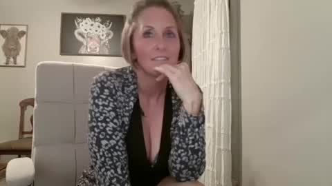 Jolie online show from 13, 9, 2025