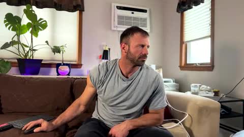 Snapshot of jonariesxxx chatting on 26, 4, 2026 Jon Aries online show from 26, 4, 2026