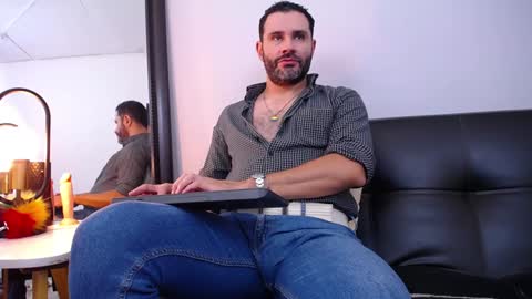  JONAS BEARD  online show from 10, 12, 2024