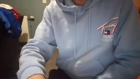 Snapshot of jonlow1 chatting on 7, 1, 2025 jonlow1 online show from 7, 1, 2025