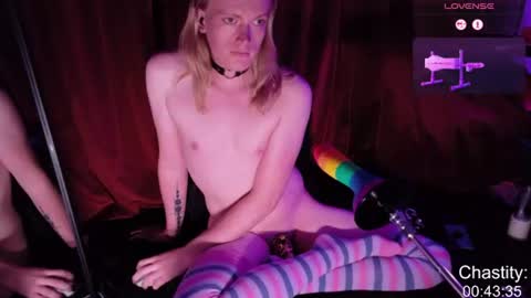 Snapshot of jonniehagard chatting on 4, 7, 2026 Jonnie Hagard online show from 4, 7, 2026