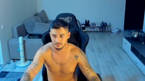 jonnyporn1 online show from 3, 11, 2025