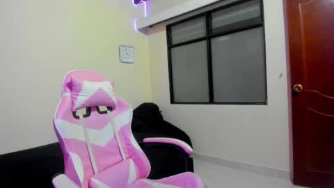 Snapshot of jordan_mm420 chatting on 24, 11, 2025 jordan online show from 24, 11, 2025