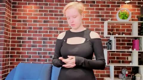 Ellie online show from 17, 5, 2026