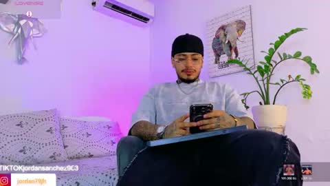 Snapshot of jordansmiith_ chatting on 10, 6, 2026 Jordan Smith online show from 10, 6, 2026
