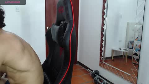 jose_rumbero91 online show from 27, 2, 2025