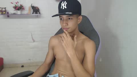 jose_sexycumm online show from 4, 3, 2025