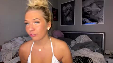 Snapshot of joselinehickss chatting on 9, 4, 2026 joselinehickss online show from 9, 4, 2026