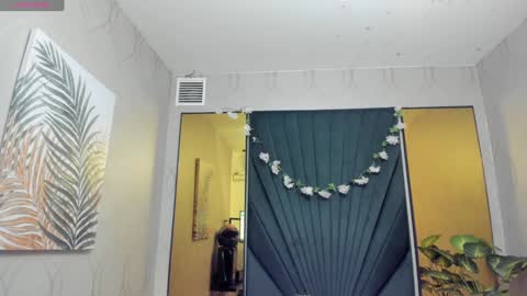 Katalina online show from 5, 2, 2025