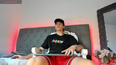 Snapshot of joseph_clark_ chatting on 16, 9, 2025 Joseph Clark online show from 16, 9, 2025