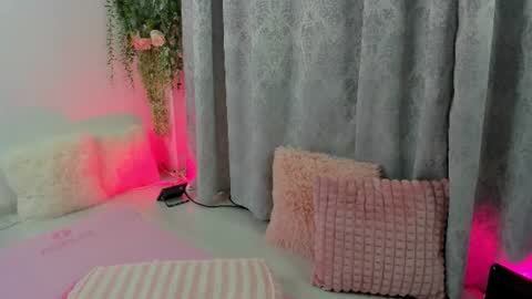 Snapshot of josephinemoon chatting on 5, 7, 2026 Josephine online show from 5, 7, 2026