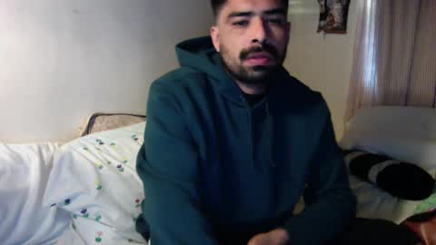 Snapshot of josephs1990 chatting on 8, 1, 2025 josephs1990 online show from 8, 1, 2025