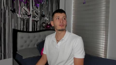 Snapshot of josh_and_dilany chatting on 4, 2, 2025 Dilany Josh online show from 4, 2, 2025