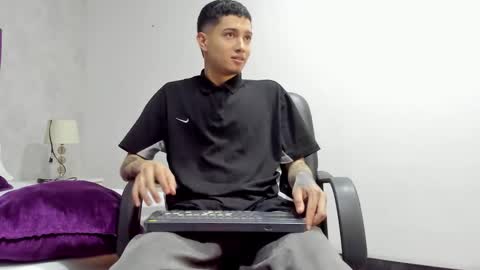 Snapshot of joshbeech chatting on 2, 2, 2026 JoshBeech online show from 2, 2, 2026