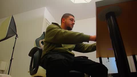 JoshKnight online show from 6, 10, 2025