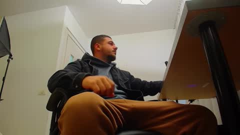 JoshKnight online show from 7, 10, 2025