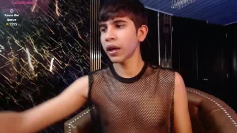 Snapshot of joshua_saenz_ chatting on 5, 5, 2026 joshua_saenz_ online show from 5, 5, 2026