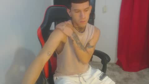 josue_linares online show from 2, 11, 2025