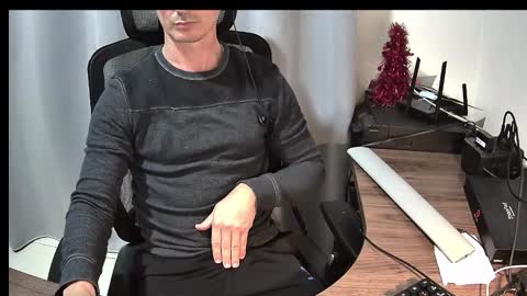 Snapshot of joven322 chatting on 16, 12, 2025 Matias online show from 16, 12, 2025