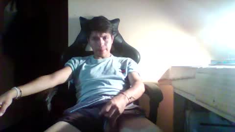 Snapshot of jovenlindo2002 chatting on 2, 12, 2025 Fran online show from 2, 12, 2025