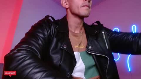  JOYLOPEZFIT online show from 8, 2, 2025