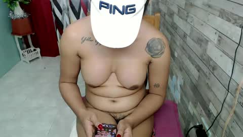 Snapshot of joycum_xxx chatting on 22, 12, 2024 JOY in your heart online show from 22, 12, 2024