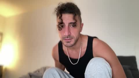 Snapshot of joyfulleyes chatting on 4, 12, 2025 joyfulleyes online show from 4, 12, 2025