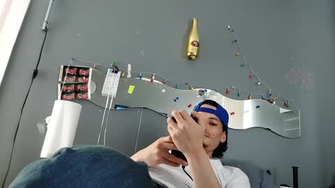 dLowfrk online show from 10, 9, 2025