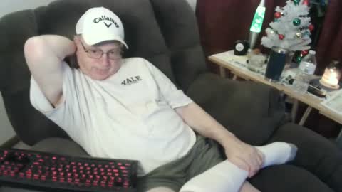 Snapshot of jpmel99 chatting on 29, 12, 2024 jpmel99 online show from 29, 12, 2024