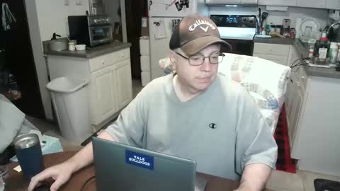 Snapshot of jpmel99 chatting on 14, 1, 2025 jpmel99 online show from 14, 1, 2025