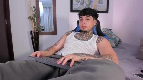 Snapshot of juan_alvarez18 chatting on 9, 11, 2025 juan_alvarez18 online show from 9, 11, 2025