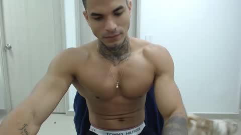 juan_gomez_1 online show from 10, 1, 2025