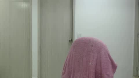 juan_gomez_1 online show from 21, 2, 2025