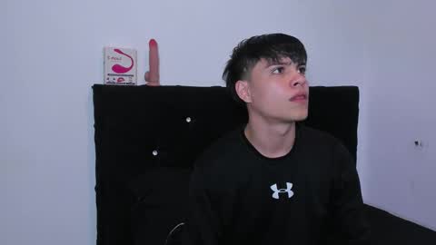 JUAN  independent model online show from 7, 1, 2026